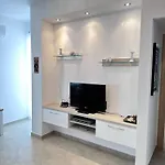 شقة Crystal Sea View *
