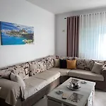 Crystal Sea View *